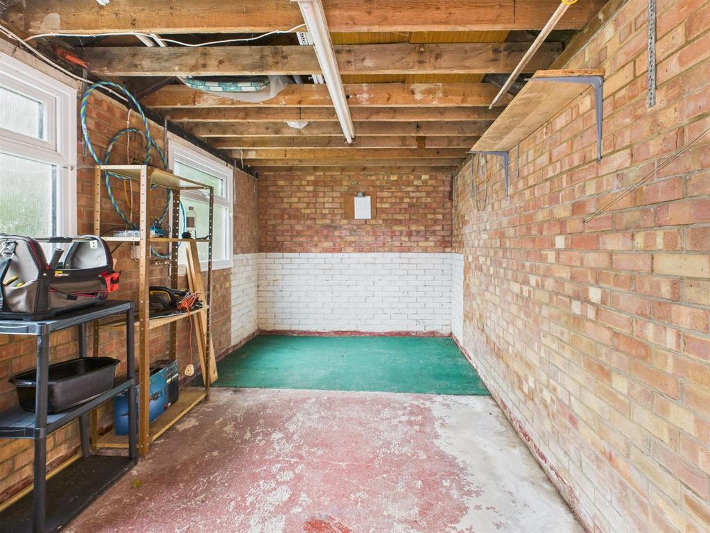 Detached Garage