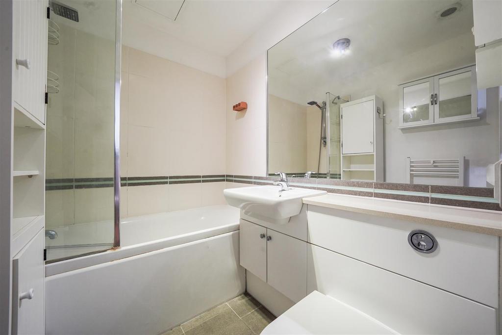 Flat 102, Amelia House - e FPws8x CDIw A483 J9 Kyy.jpg