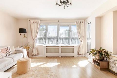 undefined, Merland Rise, Tadworth, Surrey, KT20 5JG