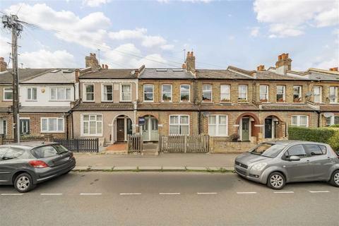 Malyons Road, London SE13