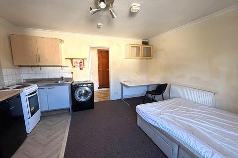 undefined, Broadway, Pontypridd CF37