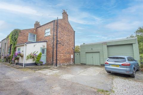 2 bedroom semi-detached house for sale, York Place, North Wingfield, Chesterfield
