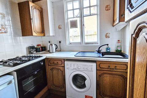 undefined, All Stretton SY6