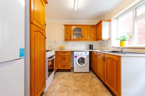 28 Gorstey Lea, Burntwood, WS7 9DH