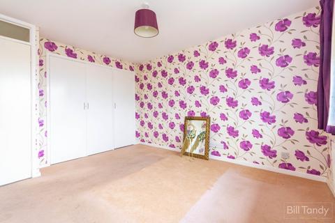 28 Gorstey Lea, Burntwood, WS7 9DH
