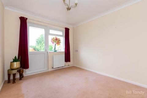 28 Gorstey Lea, Burntwood, WS7 9DH