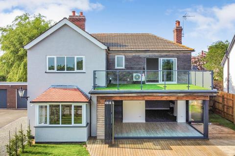 undefined, South Parade, Saxilby, Lincoln, Lincolnshire, LN1