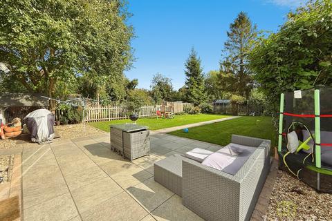 4 bedroom cottage for sale, South Street, Morton DN21