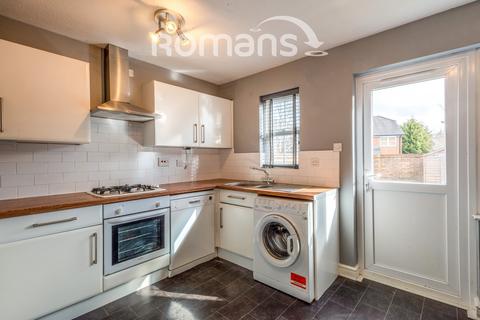 2 bedroom house to rent, Hop Garden, Church Crookham, Fleet, GU52
