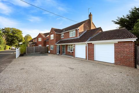 4 bedroom detached house for sale, Church Road, Thorrington, Colchester, CO7