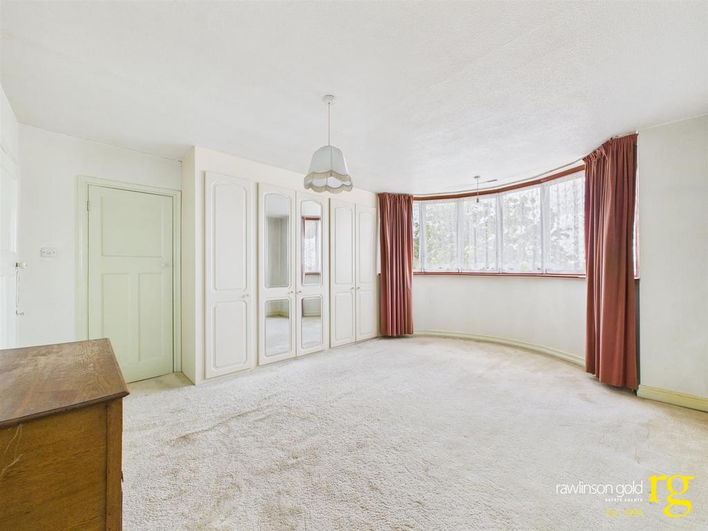 CAM02900 G0-PR0282-STILL011.jpg