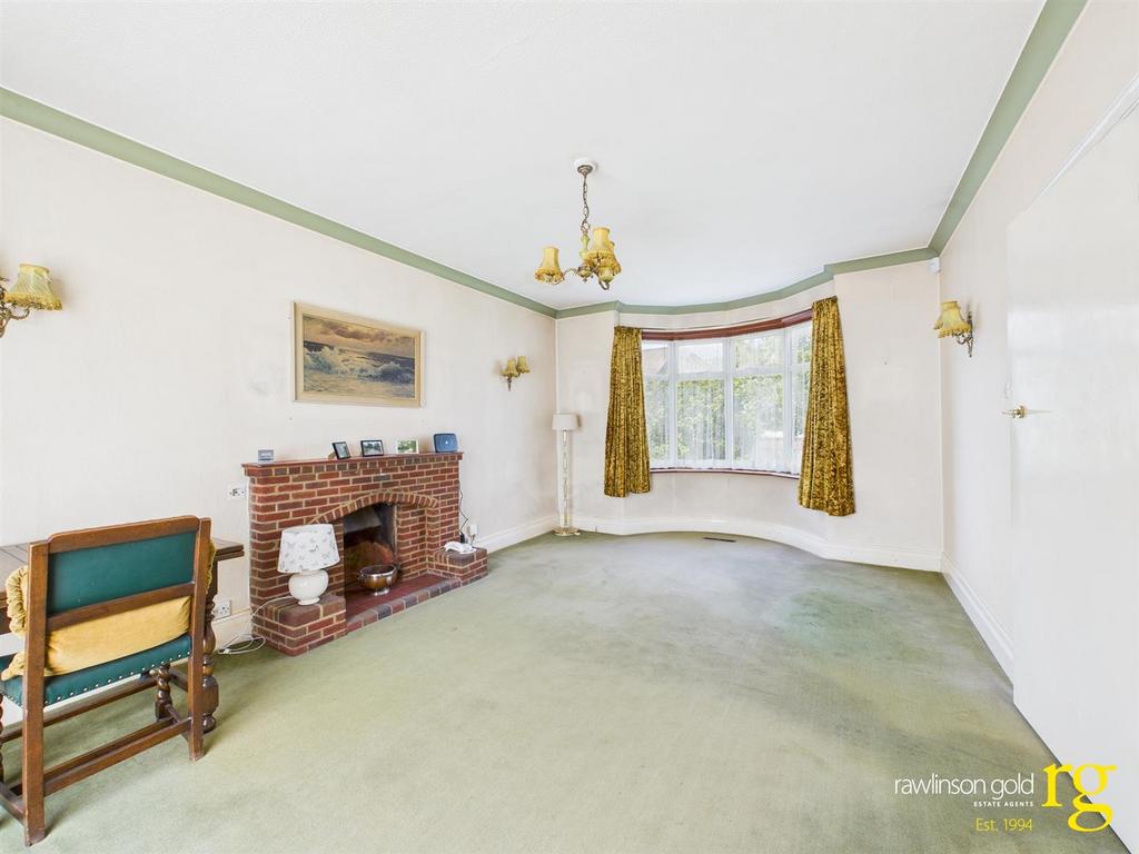 CAM02900 G0-PR0282-STILL003.jpg