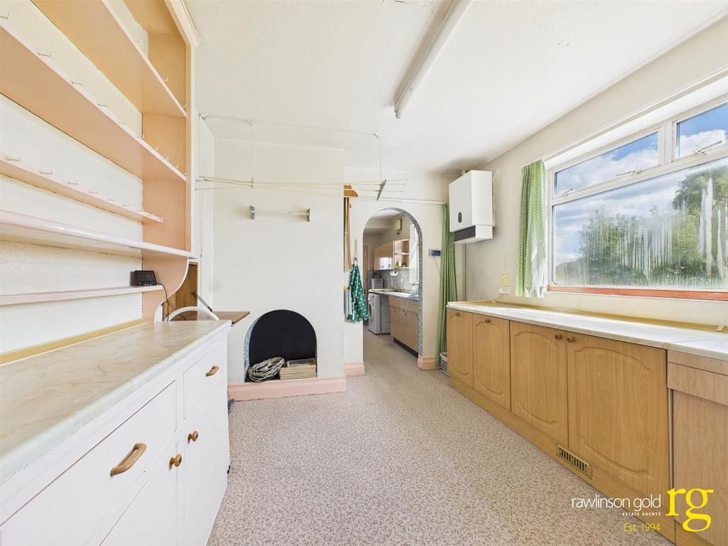 CAM02900 G0-PR0282-STILL007.jpg