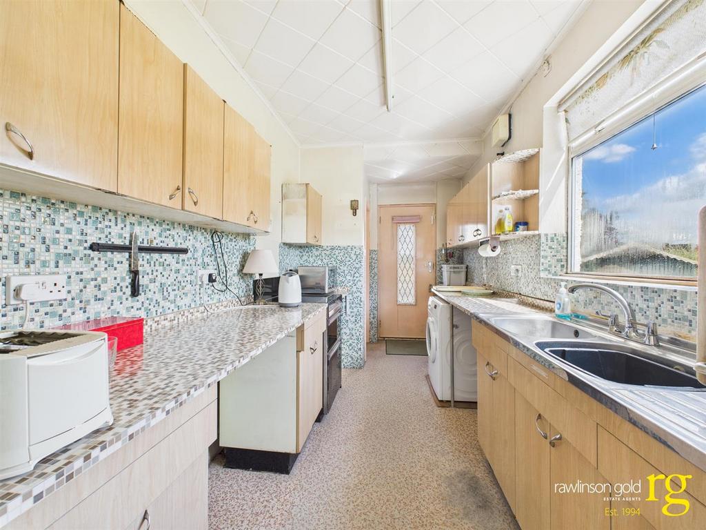 CAM02900 G0-PR0282-STILL008.jpg