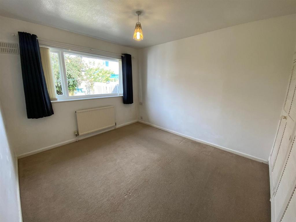 MASTER BEDROOM.jpg