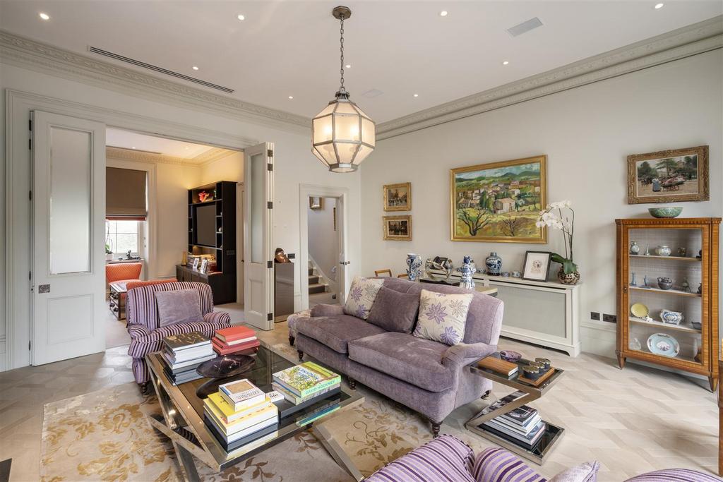 Maskells-32 Norland Square-27 Hi.jpg