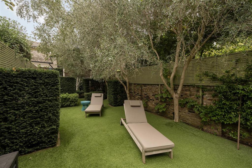 Maskells-32 Norland Square-9 Hi.jpg