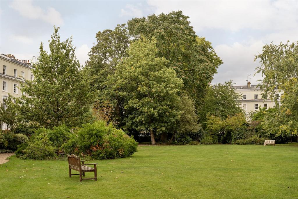 Maskells-32 Norland Square-40 Hi.jpg