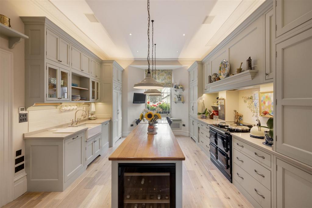 Maskells-32 Norland Square-37 Hi.jpg