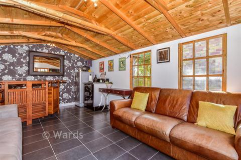 4 bedroom detached house for sale, Roseleigh Avenue, Allington, Maidstone, Kent