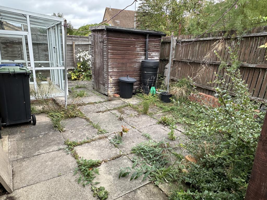 Garden 1.JPG