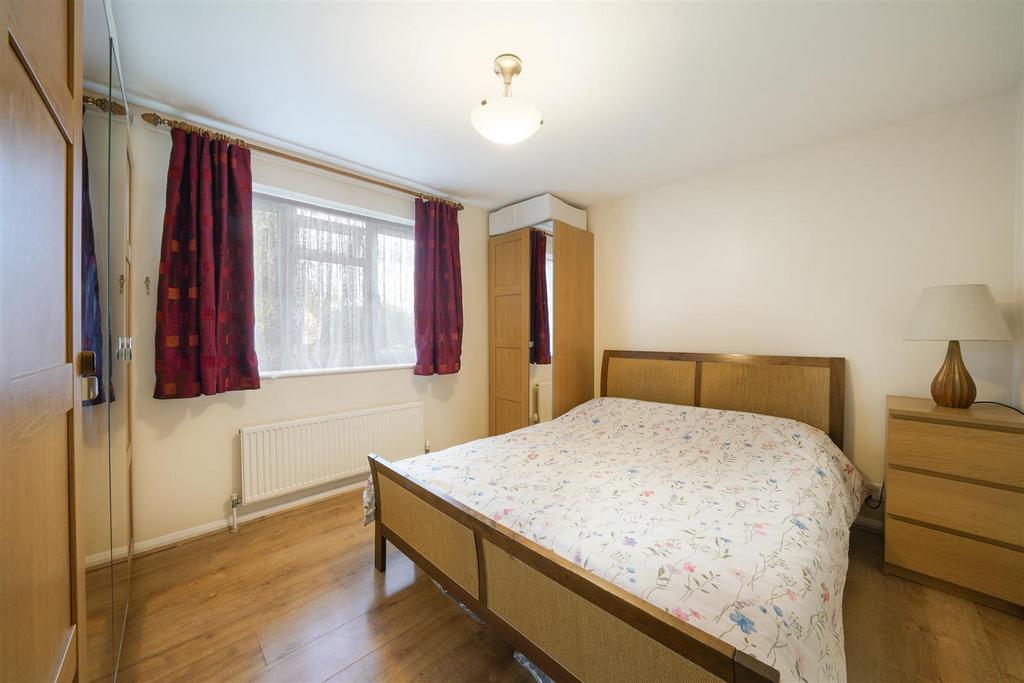 79 Cambridge Close - 6t HGx8l PWdj2a RSr2 Bo5.jpg