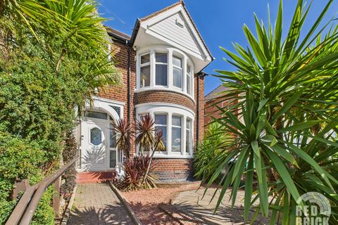 3 bedroom end of terrace house for sale, Lake View Road, Coventry CV5