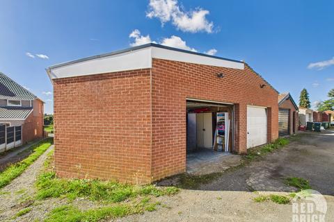 3 bedroom end of terrace house for sale, Lake View Road, Coventry CV5