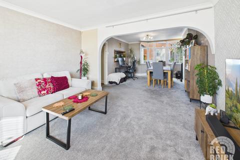 3 bedroom end of terrace house for sale, Lake View Road, Coventry CV5