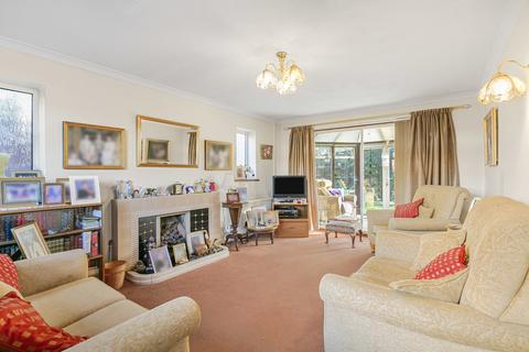 undefined, Pine Wood, Sunbury-on-Thames, Surrey, TW16