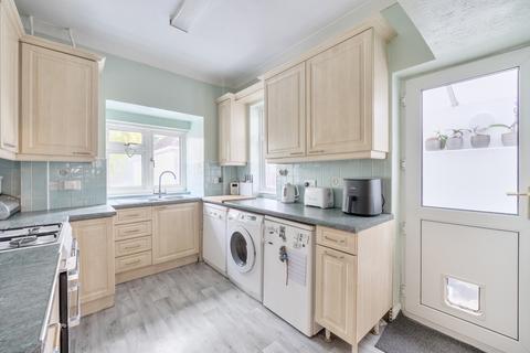 63 Highdown, Worcester Park, KT4 7JA