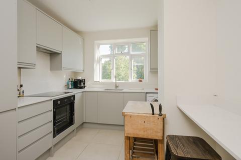 3 bedroom apartment for sale, Kingston Upon Thames KT2
