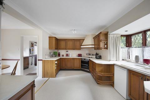 5 bedroom detached house for sale, Thicket Road, Huntingdon PE28
