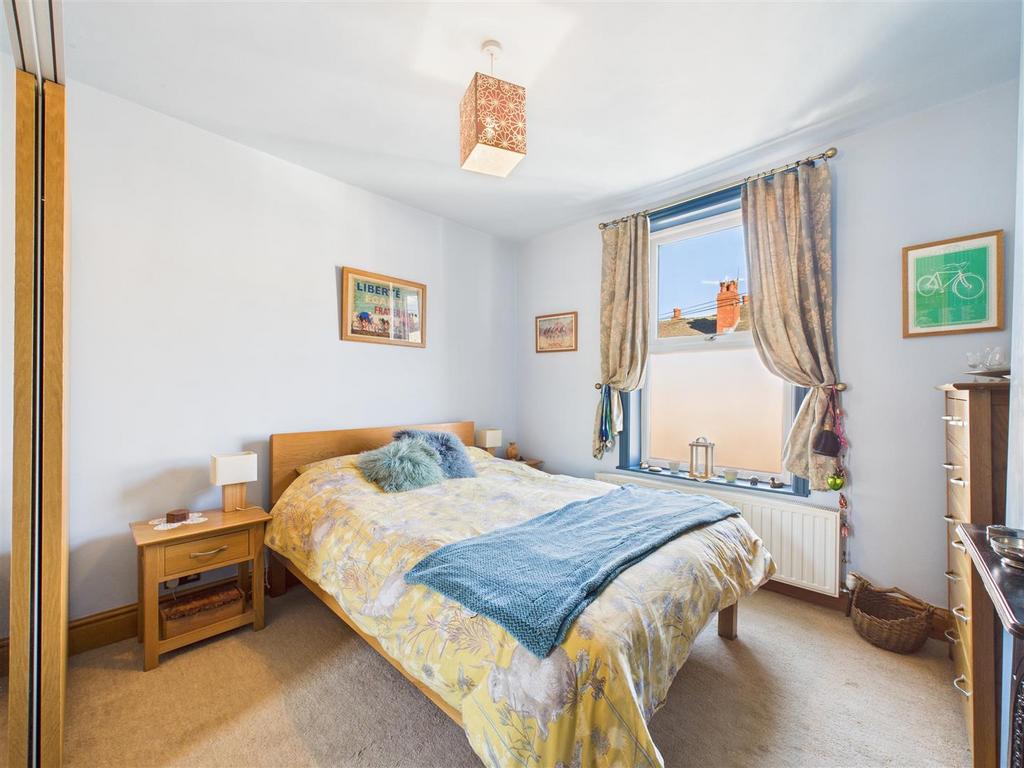 CAM05549 G0-PR0077-STILL034.jpg