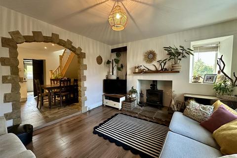 2 bedroom end of terrace house for sale, Macclesfield Road, Whaley Bridge, High Peak