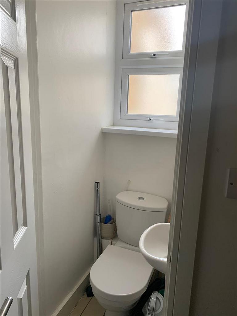 Extra toilet room