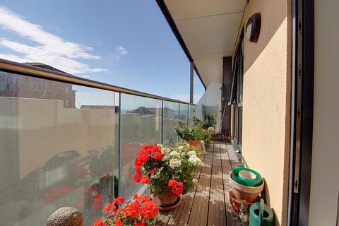 1 bedroom flat for sale, Atlantic Heights, Suez Way, Saltdean, Brighton, East Sussex, BN2