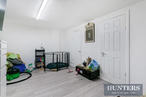 4 bedroom semi-detached house for sale, Ferndale Avenue, Hounslow