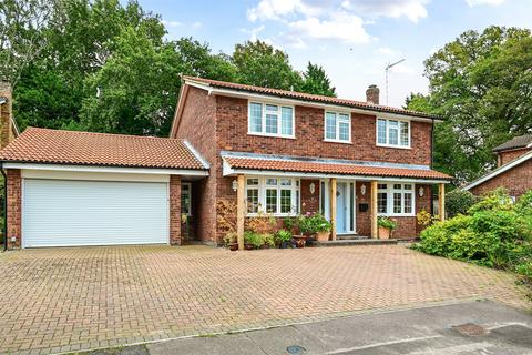 undefined, Cottage Green, Hook RG27