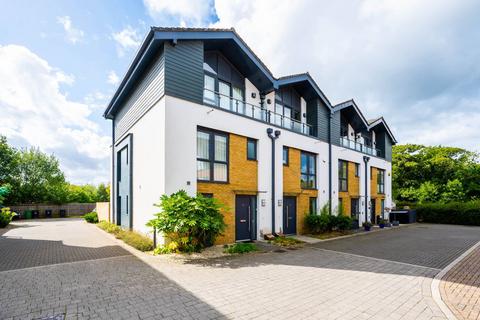 undefined, Sycamore Avenue, Woking, GU22