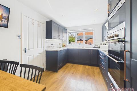 4 bedroom end of terrace house for sale, The Orchards, Holt