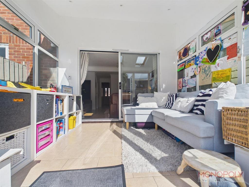 CAM03815 G0-PR0344-STILL011.jpg