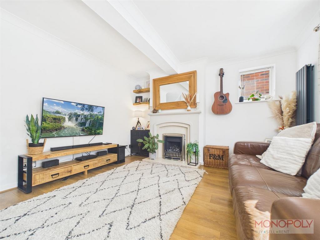 CAM03815 G0-PR0344-STILL009.jpg