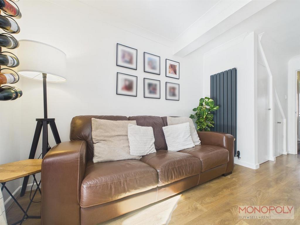 CAM03815 G0-PR0344-STILL010.jpg