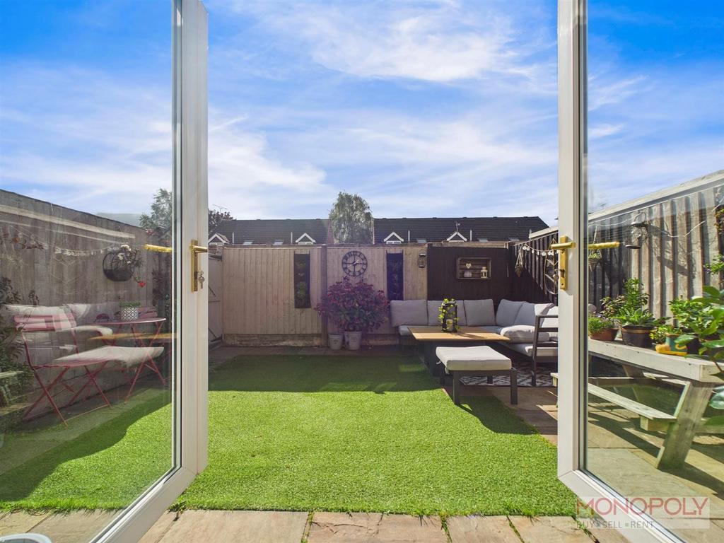 CAM03815 G0-PR0344-STILL014.jpg