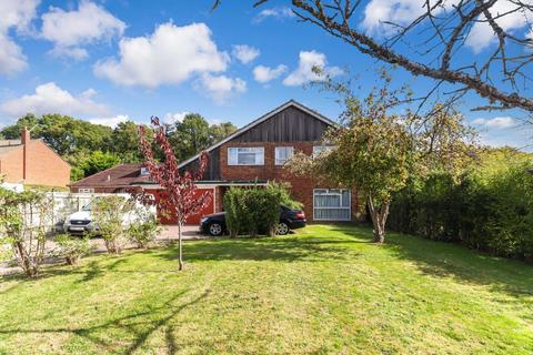 4 bedroom detached house for sale, Hazlemere Road, Penn, Buckinghamshire, HP10