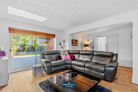 33 School Lane, Exhall, Coventry, CV7 9GE