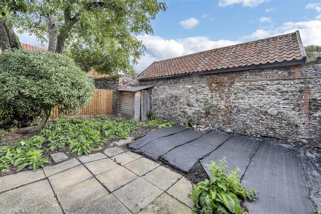Property 1.jpg