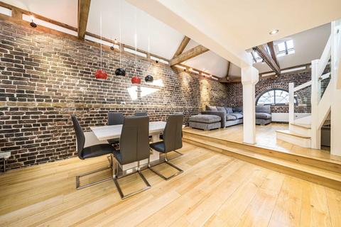 2 bedroom flat for sale, Hertsmere Road, London E14