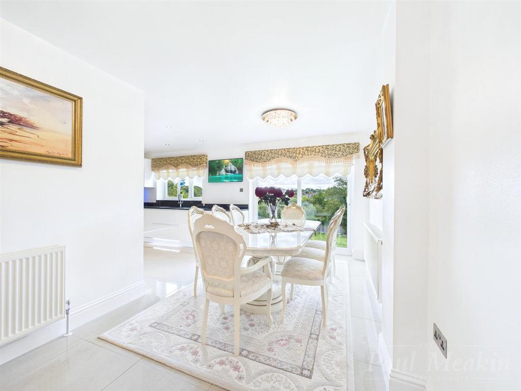 Open Plan Living/ Dining